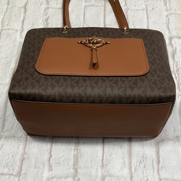 LAST 1❗️MICHAEL KORS Amy Large Tote In Brown/Luggage Color Retails $358 - Picture 5 of 12